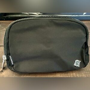 lululemon athletica Black n silver Cross body belt bag